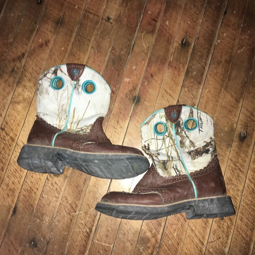 Ariat short teal camo girls 13.5 cowboy boots